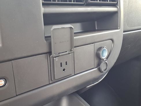 New 2026 Chevrolet Express 2500 w/ Driver Convenience Package image 11