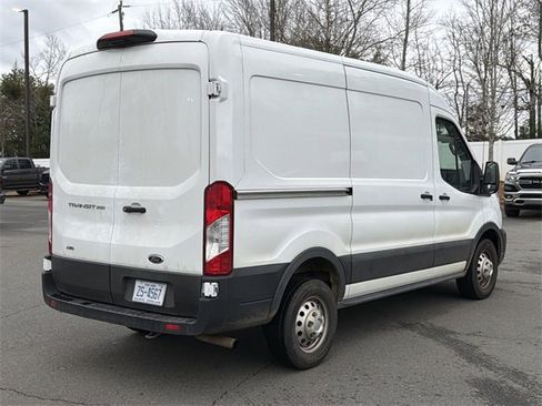 Used 2023 Ford Transit 250 Medium Roof AWD w/ Load Area Protection Package image 6