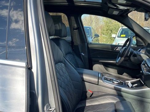 Used 2024 BMW X5 xDrive40i image 8