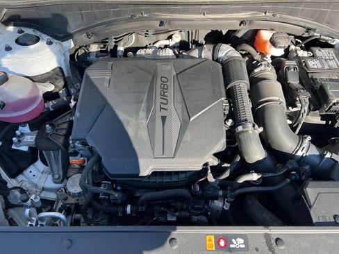 Used 2023 Hyundai Santa Fe Calligraphy image 28