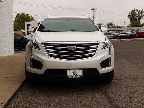 Used 2019 Cadillac XT5 FWD image 16