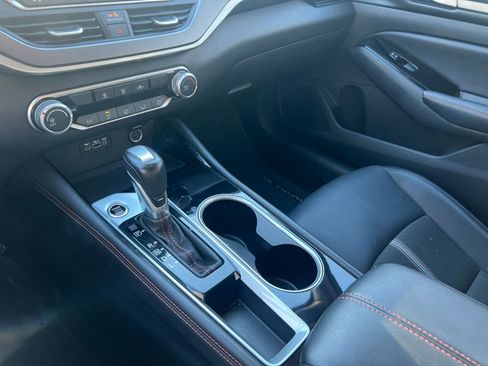 Used 2025 Nissan Altima 2.5 SR image 35