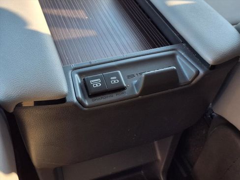 Certified 2023 Toyota Sienna XLE image 27