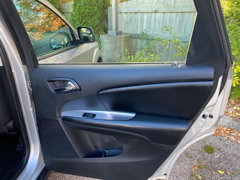 Used 2013 Dodge Journey American Value Package image 20