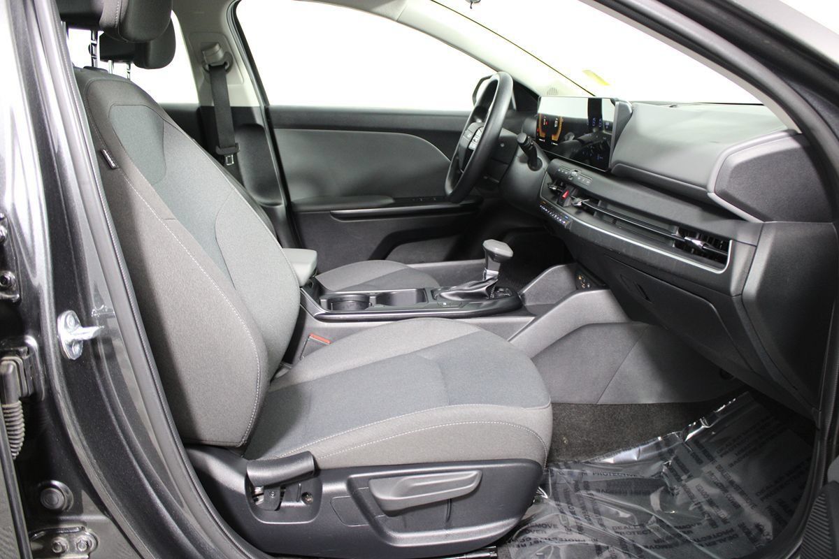 Used 2025 Kia K4 FWD image 19