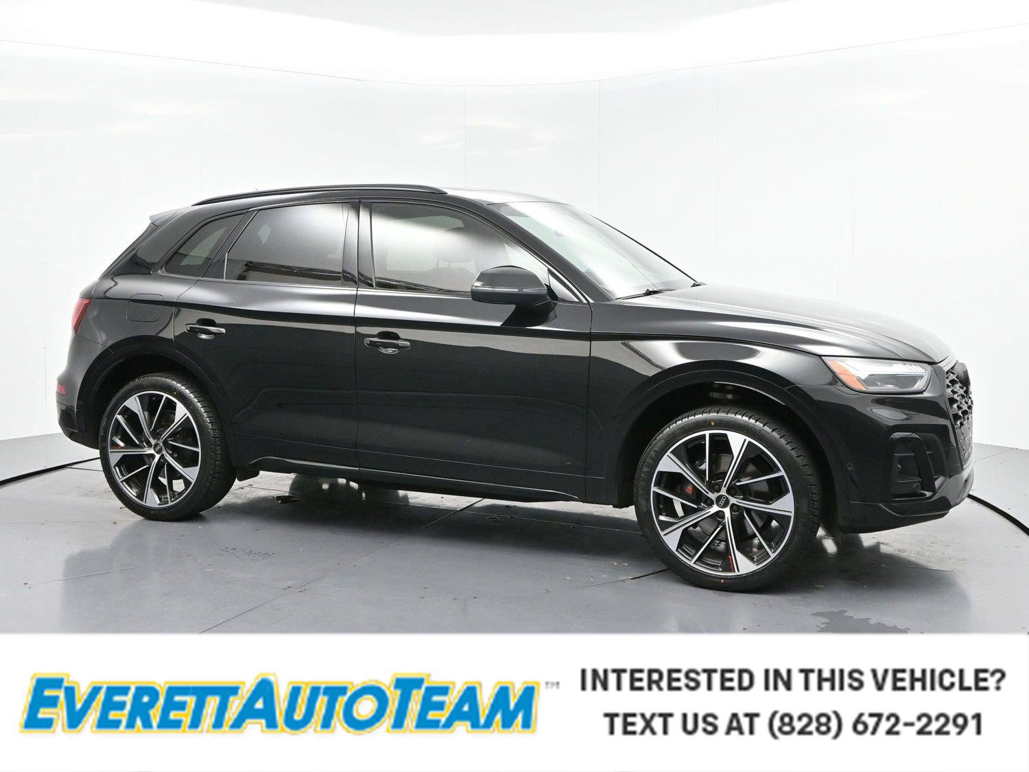 Used 2024 Audi SQ5 Prestige AWD/4WD image 1