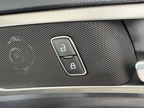Used 2020 Ford Fusion SE w/ Equipment Group 151A FWD image 37