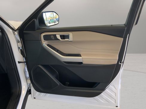 Used 2023 Ford Explorer XLT w/ Equipment Group 202A image 27