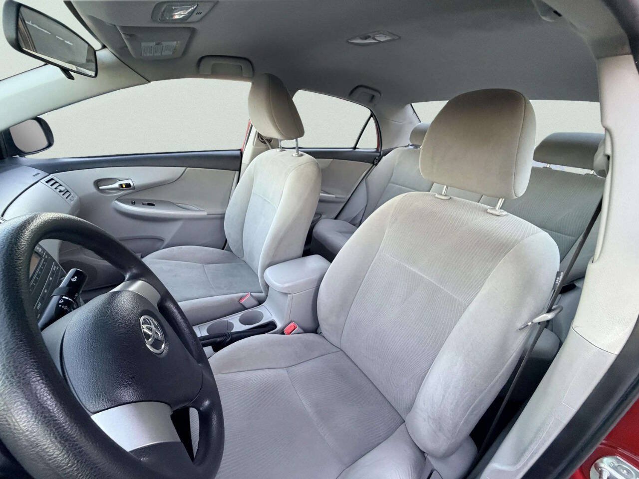 Used 2011 Toyota Corolla LE FWD image 16