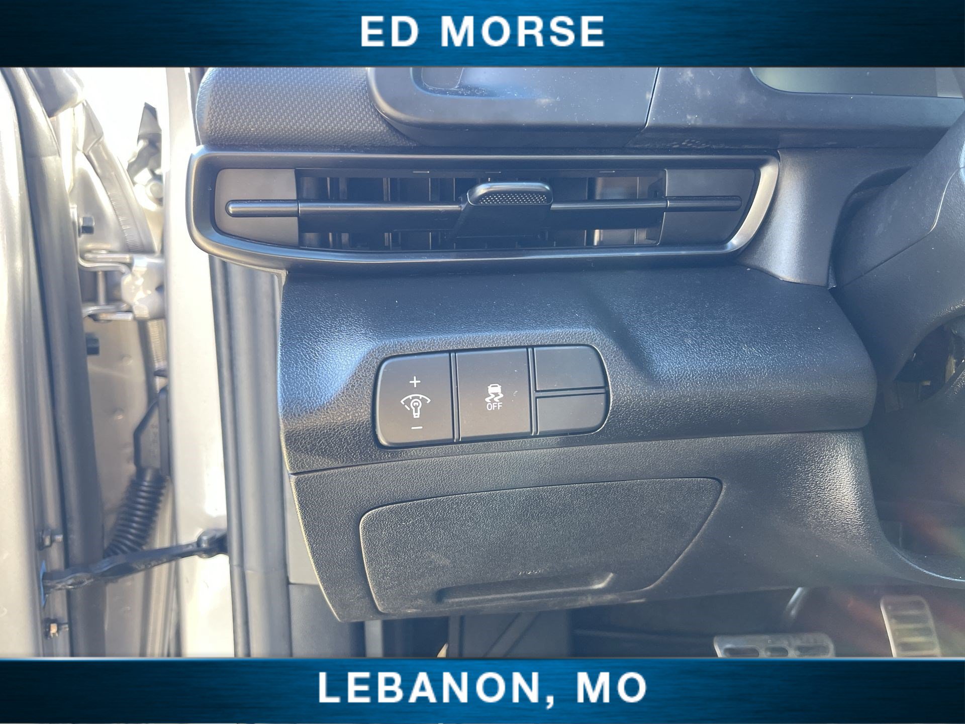 Used 2026 Hyundai Elantra Sport FWD image 17