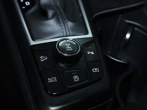 Used 2025 Kia Sportage LX AWD/4WD image 29