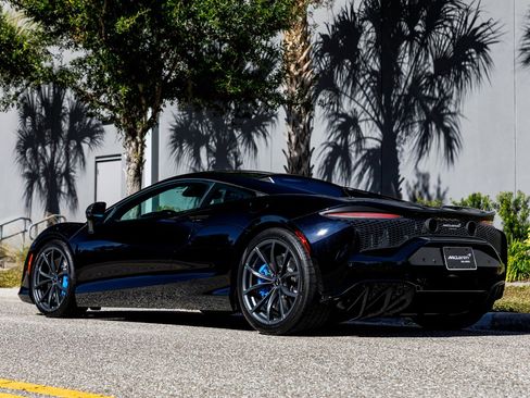 Used 2023 McLaren Artura RWD image 14