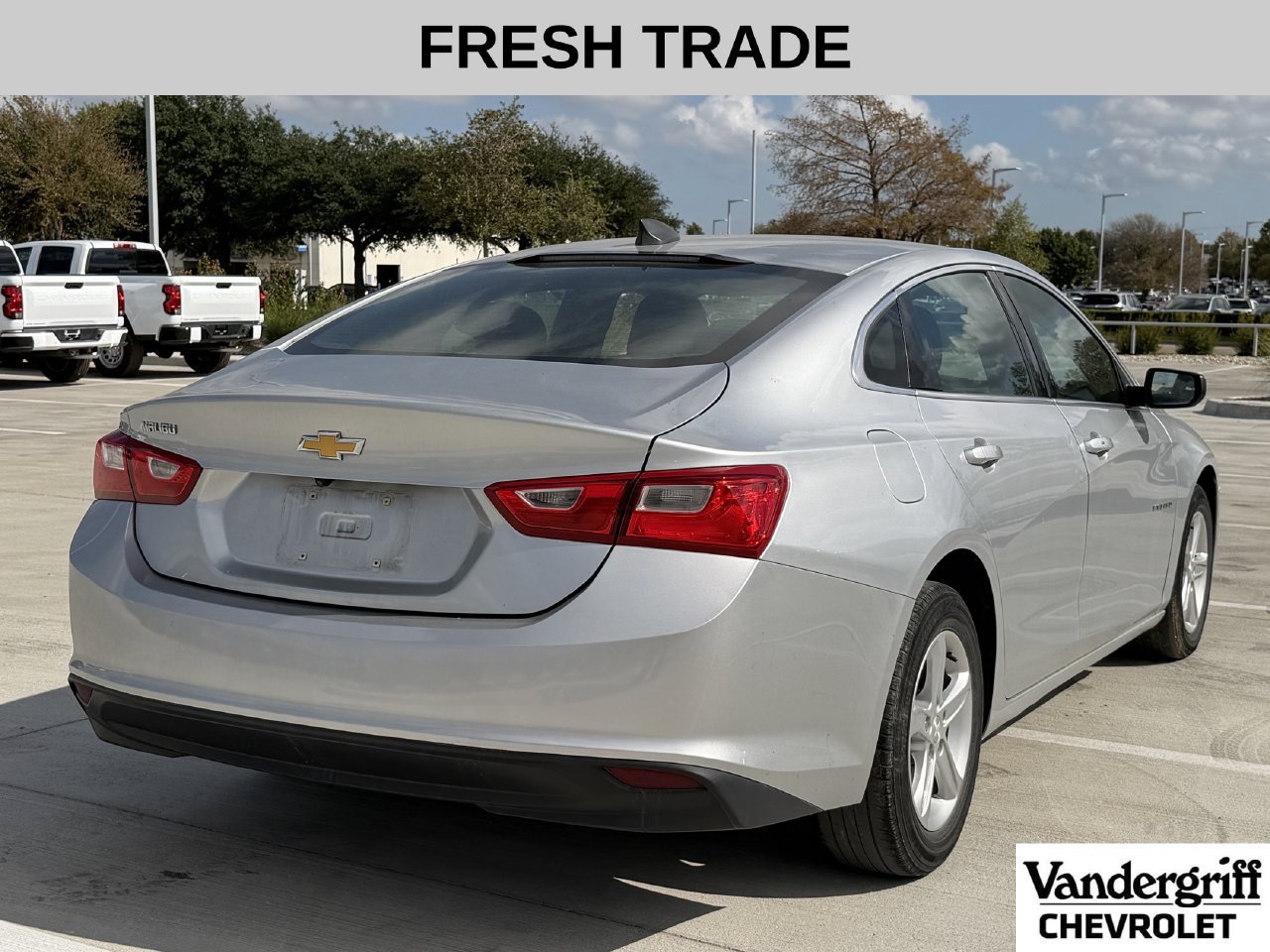 Used 2020 Chevrolet Malibu LS FWD image 4