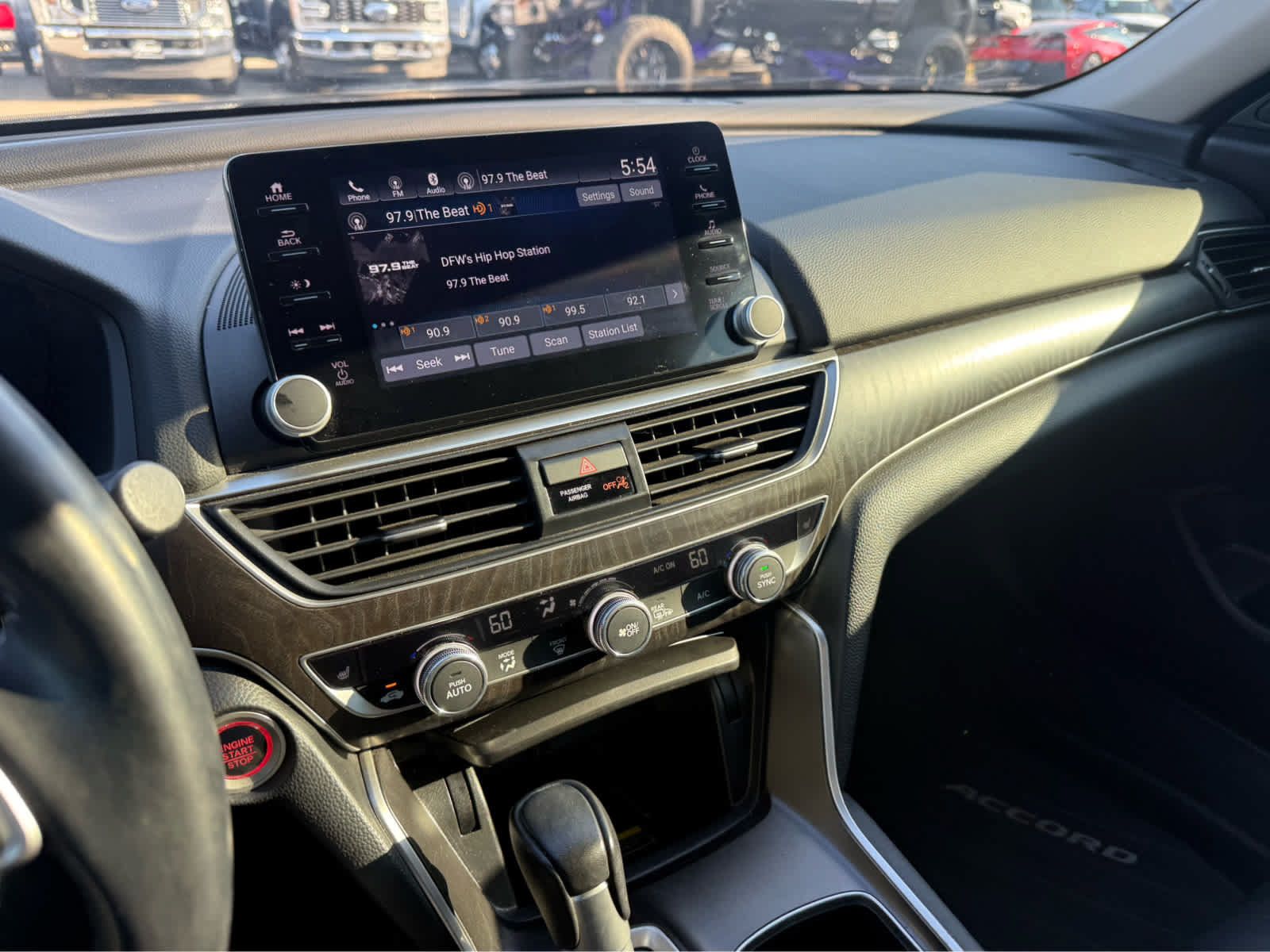 Used 2021 Honda Accord EX-L image 8
