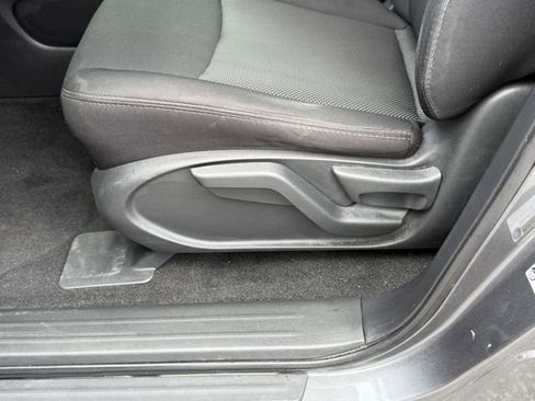 Used 2020 Nissan Pathfinder S image 13