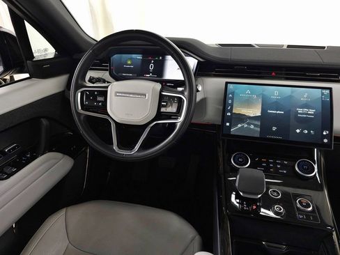 Used 2023 Land Rover Range Rover Sport SE image 19