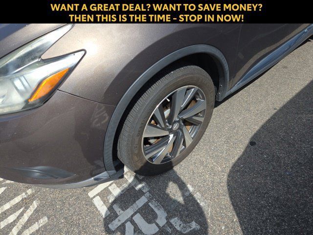 Used 2015 Nissan Murano Platinum w/ Platinum Technology Package FWD image 3
