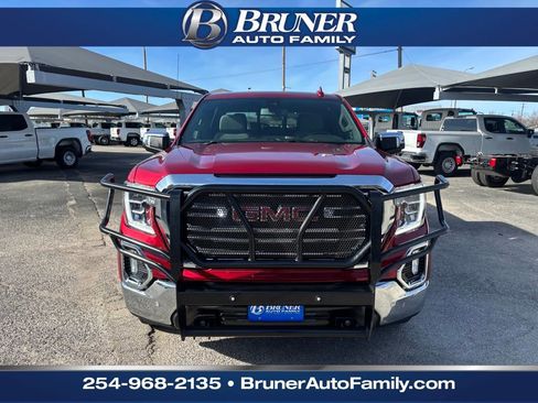 Used 2022 GMC Sierra 1500 SLT image 2