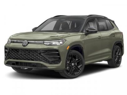 New 2025 Volkswagen Tiguan SE R-Line