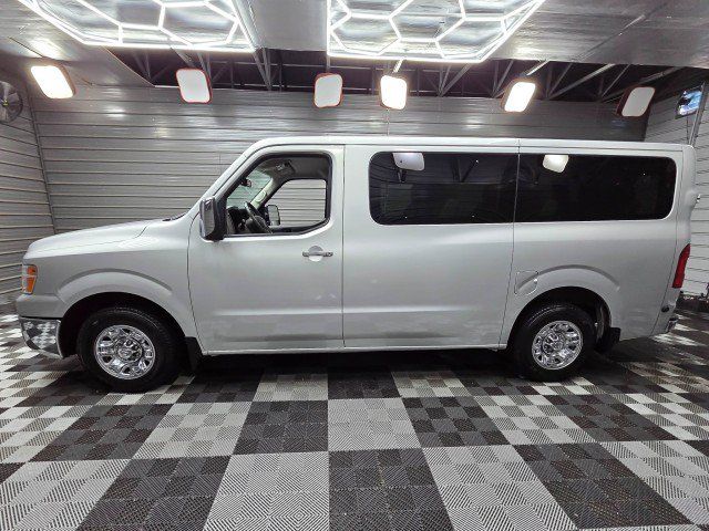 Used 2017 Nissan NV 3500 SL RWD image 9
