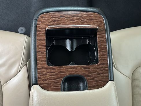 Used 2020 Nissan Armada Platinum w/ Captain's Chairs Package RWD image 36
