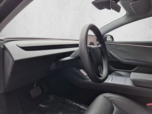 Used 2025 Tesla Model 3 Long Range RWD image 10