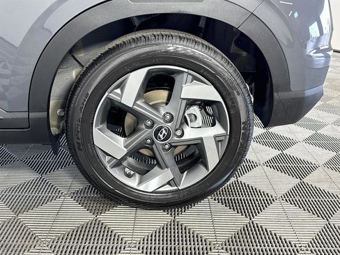 New 2025 Hyundai Venue SEL image 29