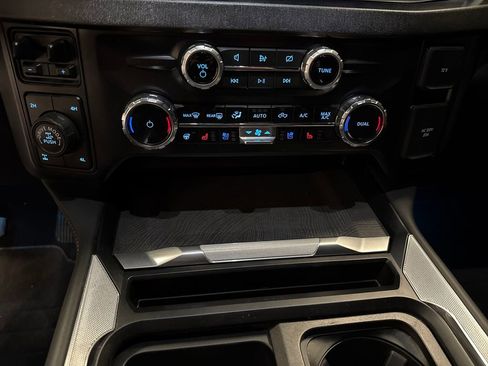 Used 2024 Ford F350 Platinum w/ Tremor Off-Road Package AWD/4WD image 14