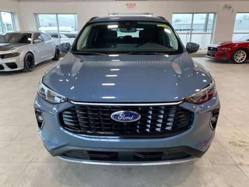 Used 2023 Ford Escape Platinum image 8