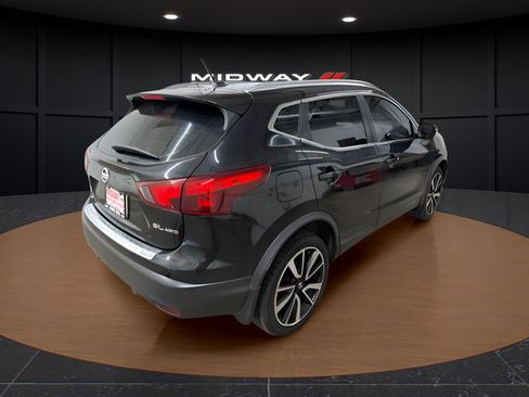 Used 2017 Nissan Rogue Sport SL w/ SL Premium Package AWD/4WD image 4