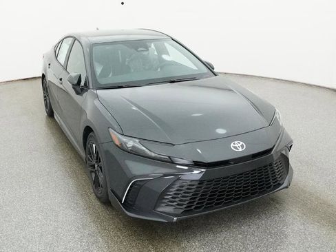 New 2026 Toyota Camry SE FWD image 17