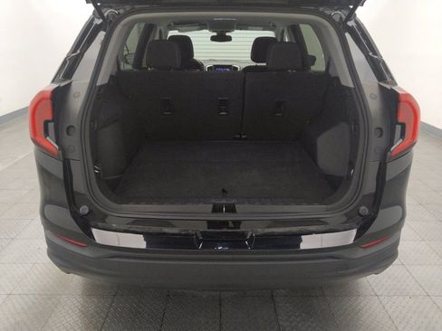Used 2024 GMC Terrain SLE AWD/4WD image 29
