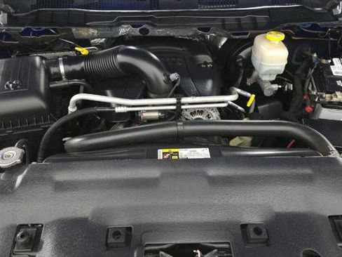 Used 2018 RAM 2500 SLT image 19