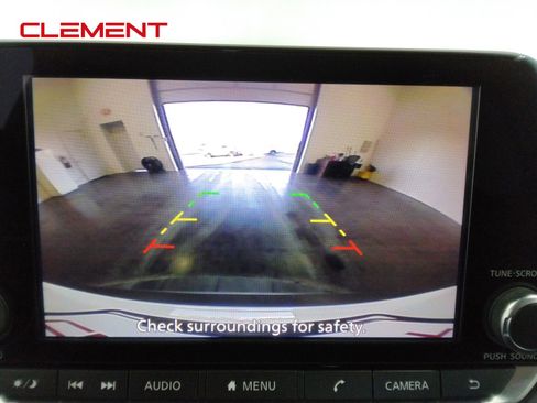 Used 2023 Nissan Rogue S image 23