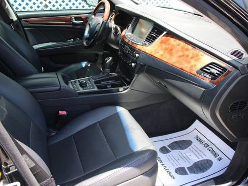 Used 2016 Hyundai Equus RWD image 10