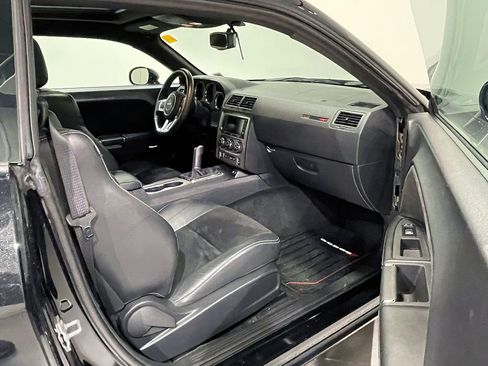 Used 2013 Dodge Challenger SRT8 w/ Harman Kardon Audio Group RWD image 40