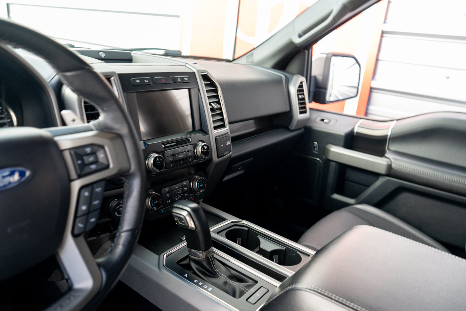 Used 2019 Ford F150 Raptor w/ Equipment Group 802A Luxury AWD/4WD image 14