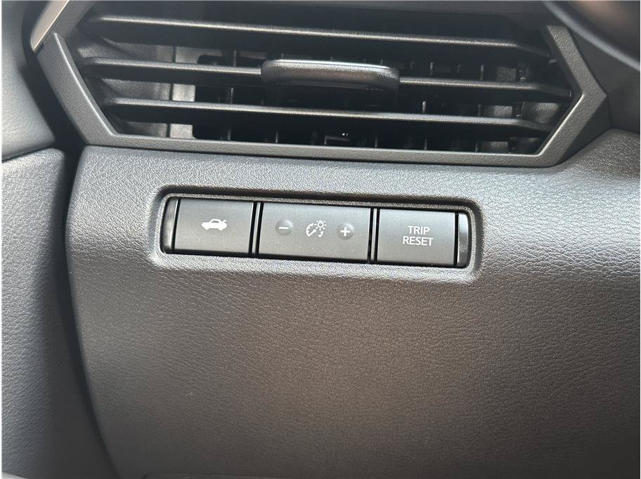 Used 2022 Nissan Altima 2.5 SV AWD/4WD image 27