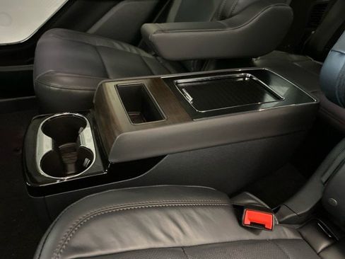 New 2025 Lincoln Aviator Reserve w/ Equipment Group 201A image 10