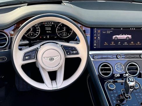 Used 2023 Bentley Continental GT Azure image 5