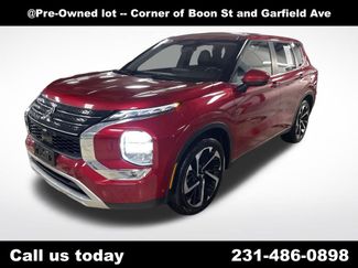 Used 2024 Mitsubishi Outlander SE video 1