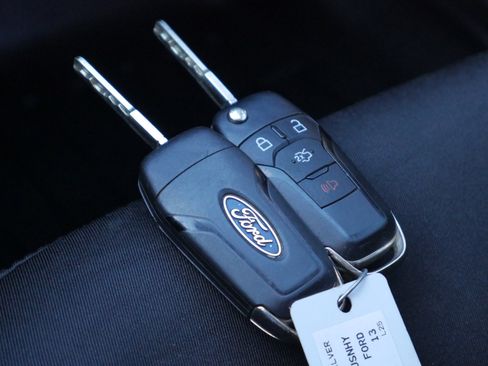 Used 2013 Ford Fusion SE image 30