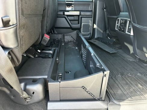 Used 2022 Ford F250 Platinum w/ FX4 Off-Road Package image 51