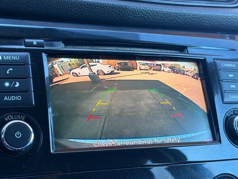Used 2018 Nissan Rogue S FWD image 21