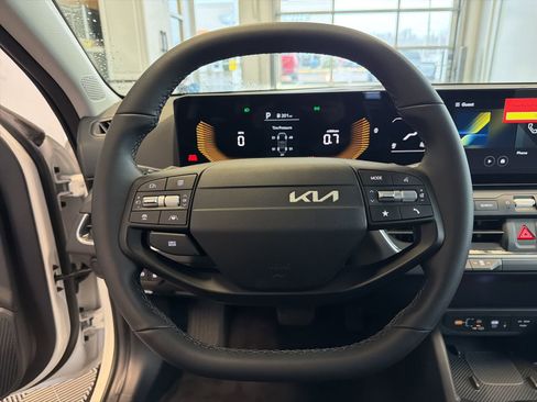 New 2026 Kia K4 EX image 16