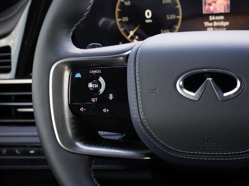 New 2026 INFINITI QX80 4WD image 10