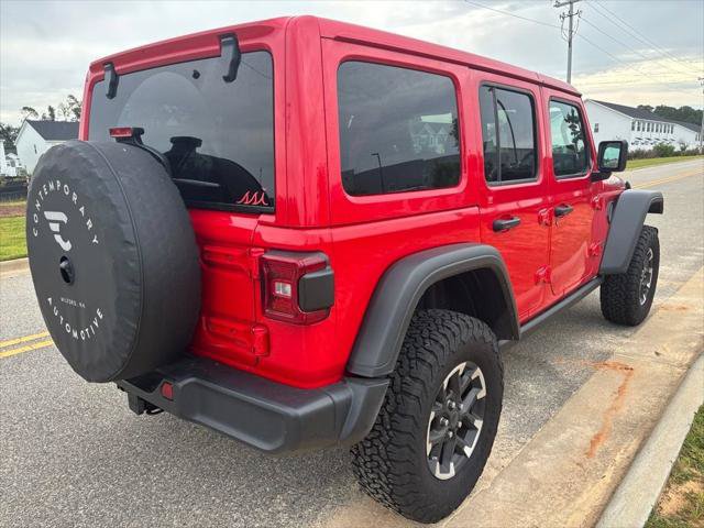 Certified 2025 Jeep Wrangler Unlimited Rubicon w/ Convenience Group AWD/4WD image 18