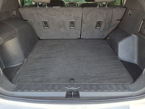 Used 2023 Chevrolet Equinox LT FWD image 29