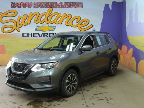 Used 2018 Nissan Rogue S FWD image 2