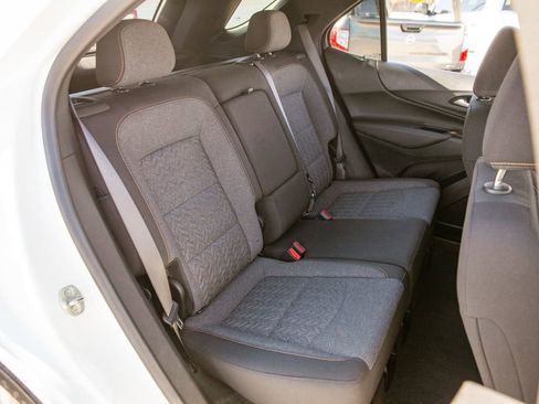 Used 2022 Chevrolet Equinox LT w/ Driver Convenience Package FWD image 12